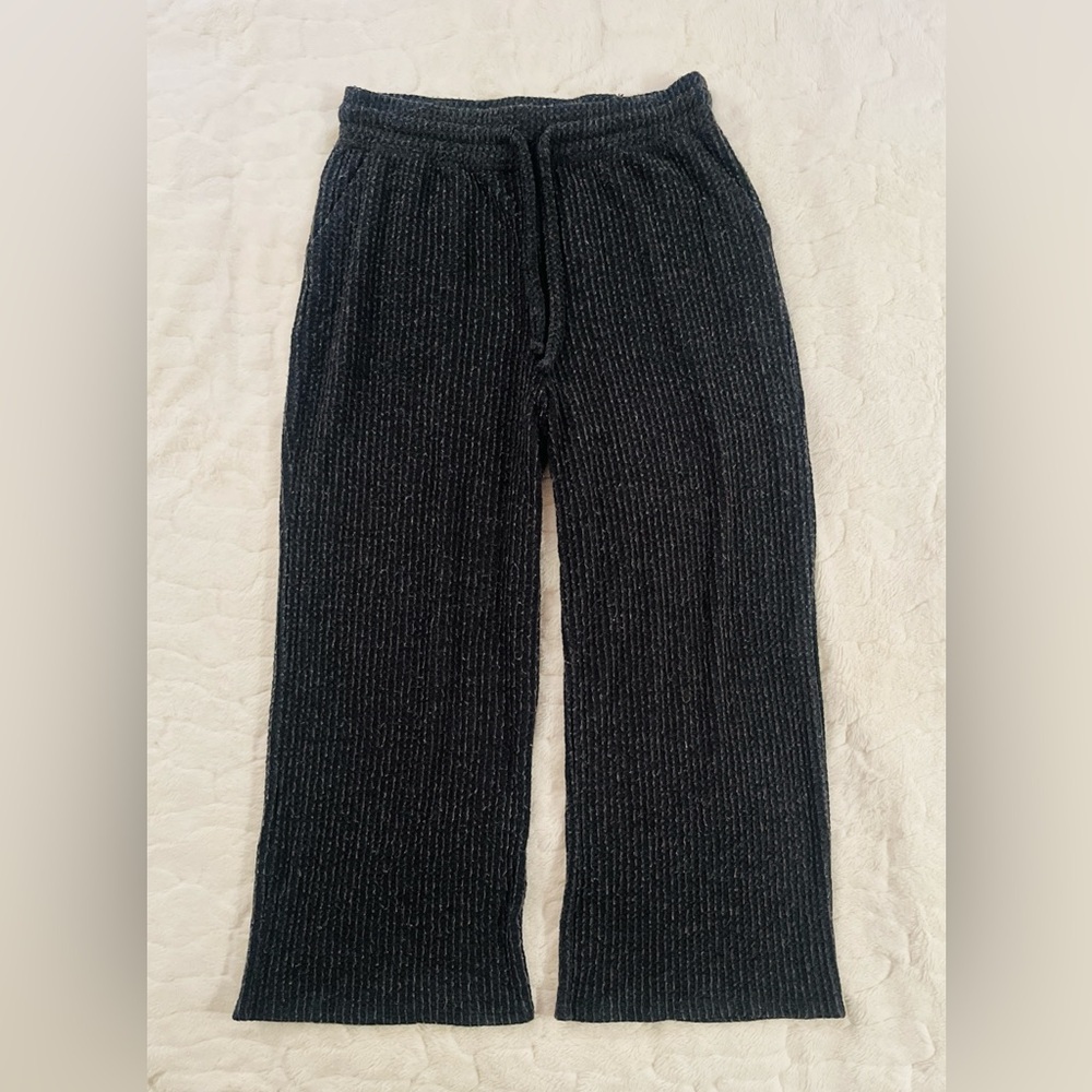 Beyond Yoga Free Flow Textured Wide Leg Cropped Pant size M